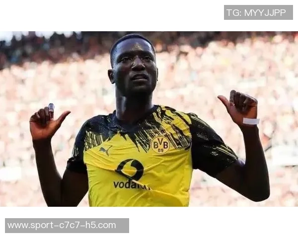 多特蒙德锋线新星吉拉西表现惊艳开赛7场斩获6球2助攻 多特蒙德锋线新星吉拉西表现惊艳开赛7场斩获6球2助攻