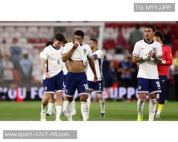 菲尔琼斯称罗杰斯表现优于贝林应该入选英格兰国家队名单